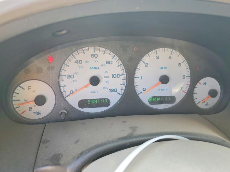 2002 Dodge Grand caravan VIN 1B8GP24392B626756 COPART salvage auction — MINOR DENT/SCRATCHES, Ca - Dis/Dlr/Exp Only Lien Papers, sold $50 on 2026-07-08 (photo 9)