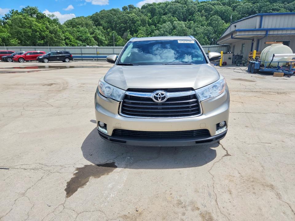 2015 Toyota Highlander VIN 5TDDKRFH5FS105524 COPART salvage auction — REAR END, Pa - Certificate Of Salvage, sold $8,200 on 2026-07-16 (photo 5)