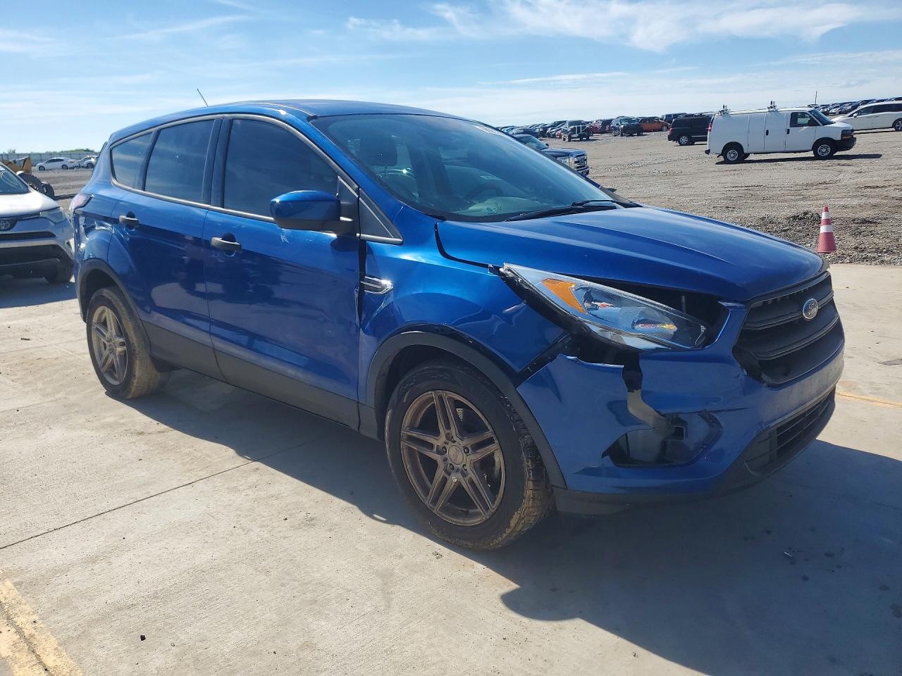 2017 Ford Escape VIN 1FMCU0F70HUE14465 COPART salvage auction — Front End, KY - CERT OF TITLE-SALVAGE, sold $1,700 on 2026-07-09 (photo 4)