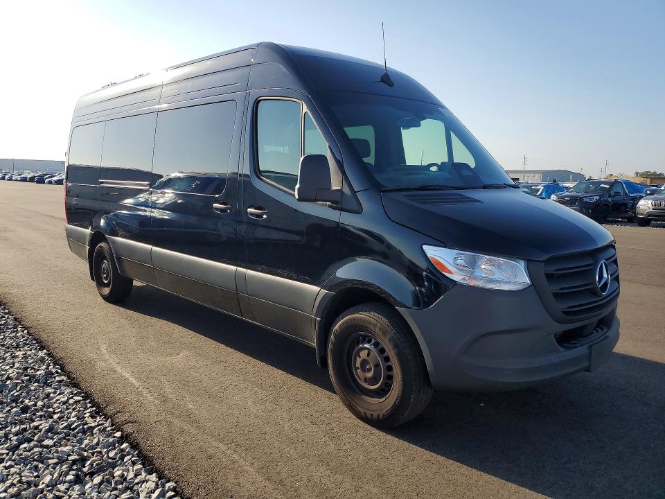 2025 Mercedes-benz Sprinter VIN W1Z4KGHY9ST214329 COPART salvage auction — ROOF, IL - CERTIFICATE OF TITLE (P), sold $11,600 on 2026-07-22 (photo 4)