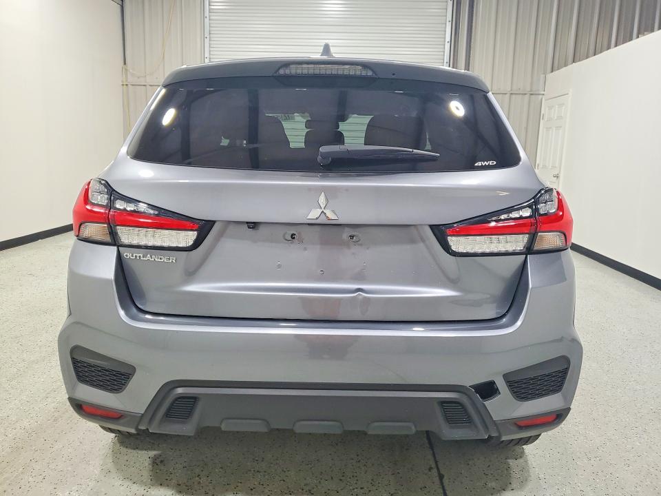 2025 Mitsubishi Outlander sport VIN JA4ARUAU1SU000792 COPART salvage auction — FRONT END, FL - CERT OF TITLE SLVG REBUILDABLE, sold $4,550 on 2026-07-13 (photo 6)