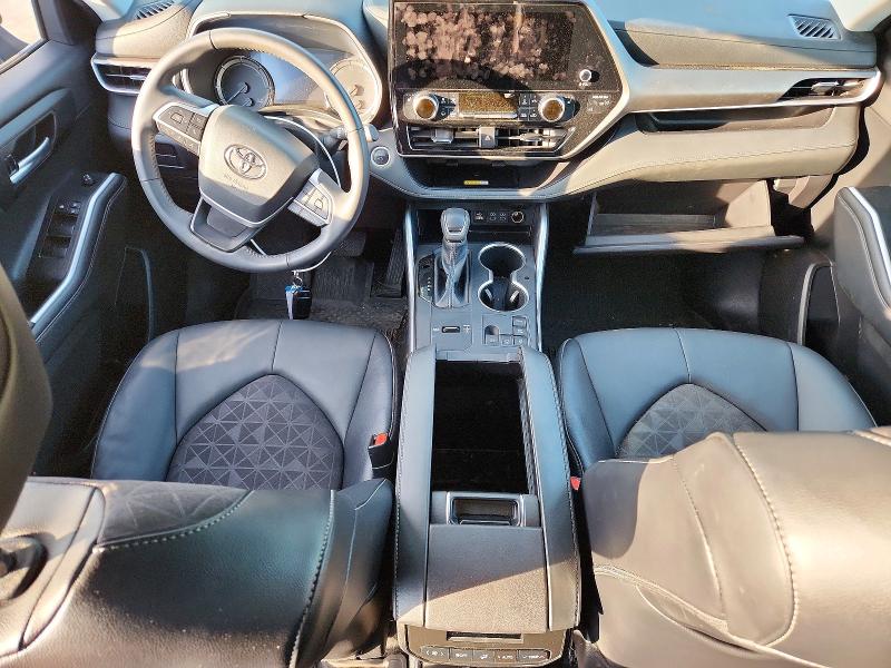 2025 Toyota Highlander VIN 5TDKBRCH1SS649461 COPART salvage auction — FRONT END, Ny - Mv-907A Salvage Certificate, sold $18,000 on 2026-07-14 (photo 8)