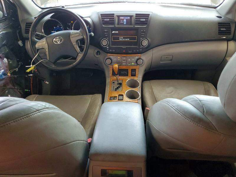 2008 Toyota Highlander VIN JTEEW44A582020593 COPART salvage auction — SIDE, Tx - Salvage Vehicle Title, sold $1,250 on 2026-07-06 (photo 8)