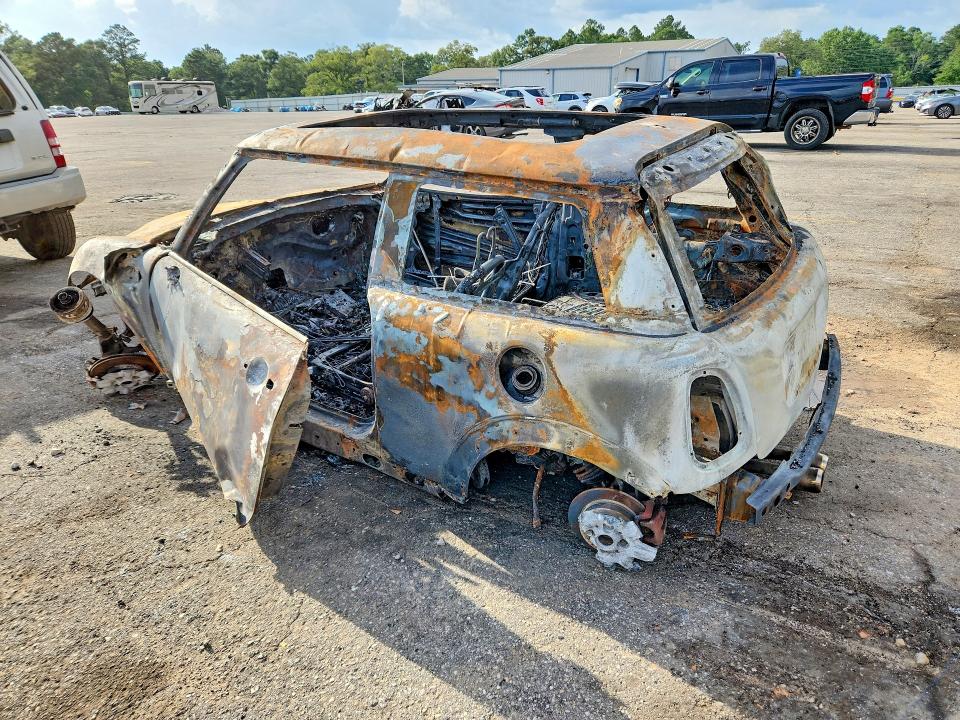 2012 Mini Cooper VIN WMWSV3C59CTY16627 COPART salvage auction — BURN, AL - CERT OF TITLE-PARTS ONLY SALVG, sold $225 on 2026-07-20 (photo 2)