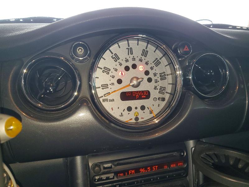 2005 Mini Cooper VIN WMWRH33475TK55148 COPART salvage auction — FRONT END, CA - SALVAGE CERTIFICATE, sold $575 on 2026-07-09 (photo 9)