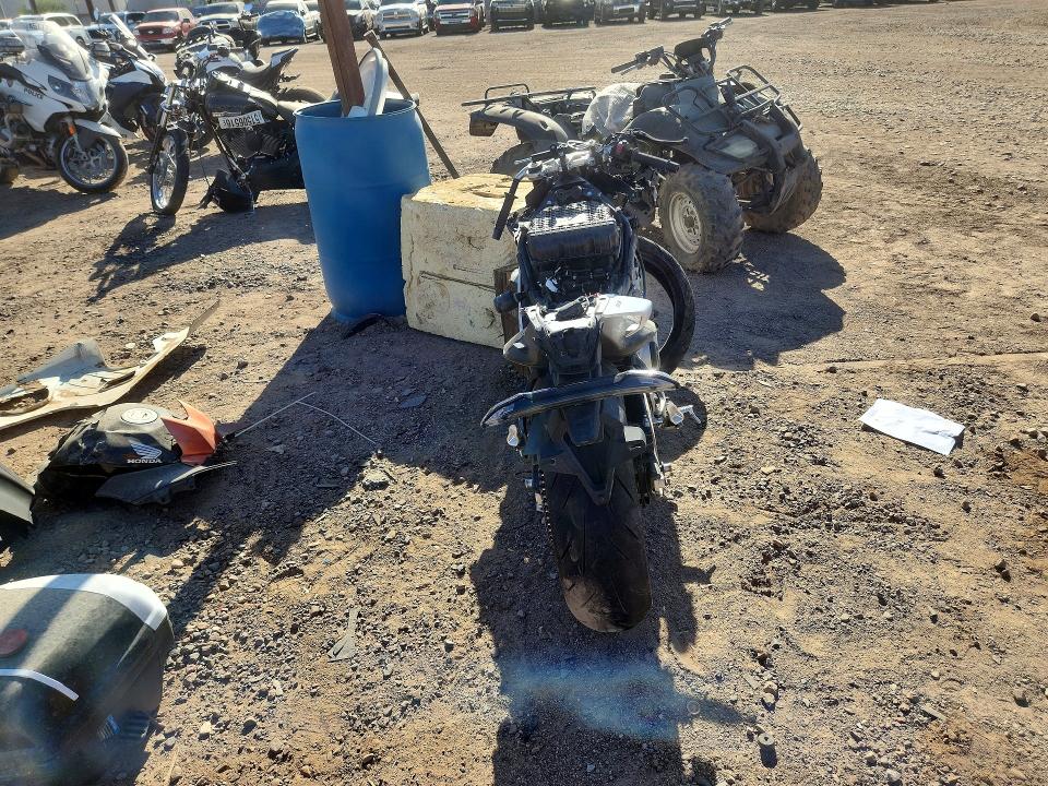 2025 Cf moto 675ss VIN LCEPEVLPXS6001601 COPART salvage auction — ALL OVER, AZ - CERT OF TITLE - SALVAGE, sold $175 on 2026-09-10 (photo 4)