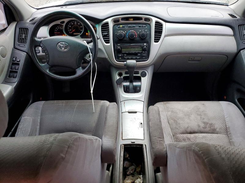 2004 Toyota Highlander VIN JTEEP21A840066267 COPART salvage auction — FRONT END, Co - Dis/Dlr/Exp Only Clean Title, sold $800 on 2026-07-28 (photo 8)