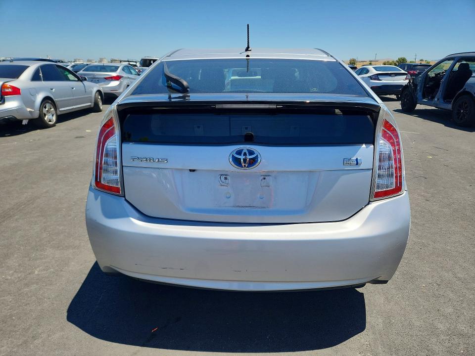 2015 Toyota Prius VIN JTDKN3DU7F0466476 COPART salvage auction — VANDALISM, CA - SALVAGE CERTIFICATE, sold $2,200 on 2026-07-13 (photo 6)