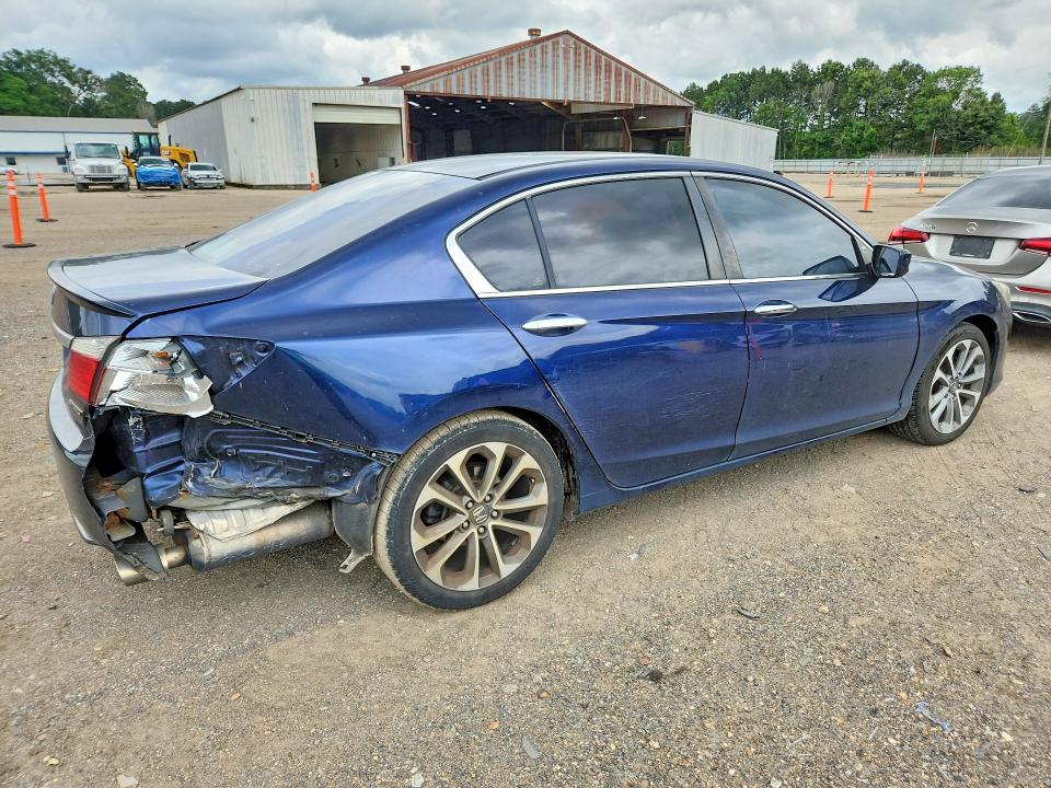2015 Honda Accord VIN 1HGCR2F55FA193106 COPART salvage auction — REAR END, La - Cert Of Title-Salvage, sold $3,800 on 2026-07-02 (photo 3)