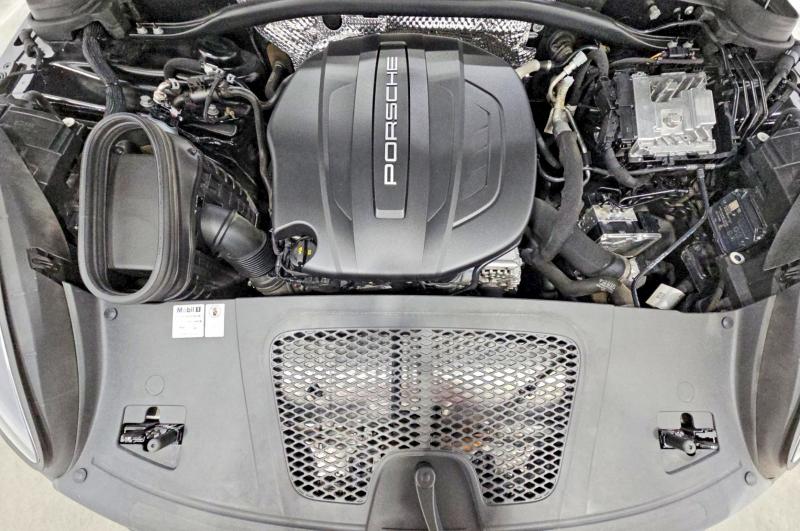 2021 Porsche Macan VIN WP1AA2A57MLB08979 COPART salvage auction — NORMAL WEAR, VA - CERTIFICATE OF TITLE (P), sold $17,700 on 2026-07-27 (photo 7)
