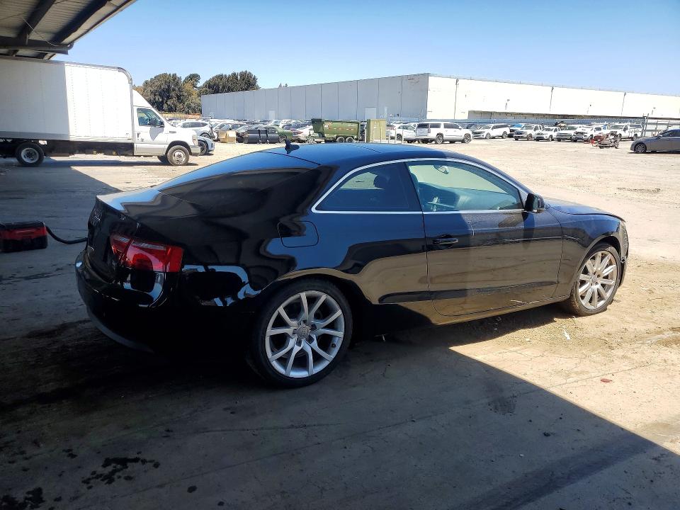 2011 Audi A5 VIN WAUCFAFRXBA073927 COPART salvage auction — SIDE, CA - SALVAGE CERTIFICATE, sold $350 on 2026-07-16 (photo 3)