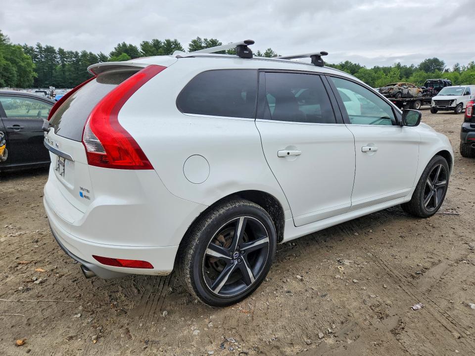 2016 Volvo VIN YV4902RS6G2781304 COPART salvage auction — MINOR DENT/SCRATCHES, Ma - Certificate Of Title, sold $3,550 on 2026-07-09 (photo 3)