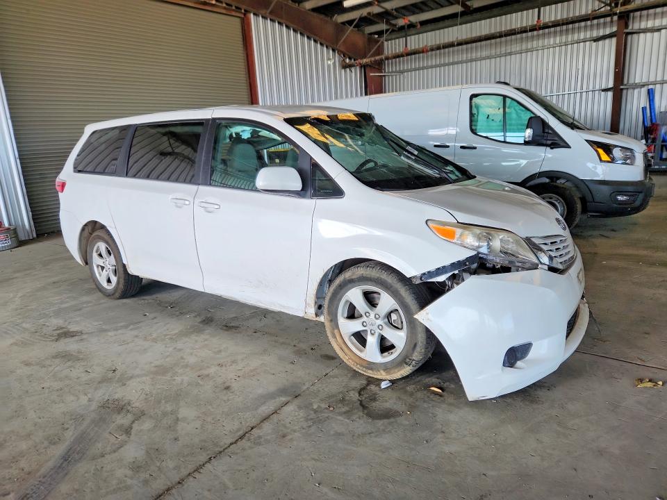 2015 Toyota Sienna VIN 5TDZK3DC5FS600753 COPART salvage auction — ALL OVER, Ca - Dlr/Dis/Exp Only Salvage Title, sold $1,250 on 2026-07-27 (photo 4)