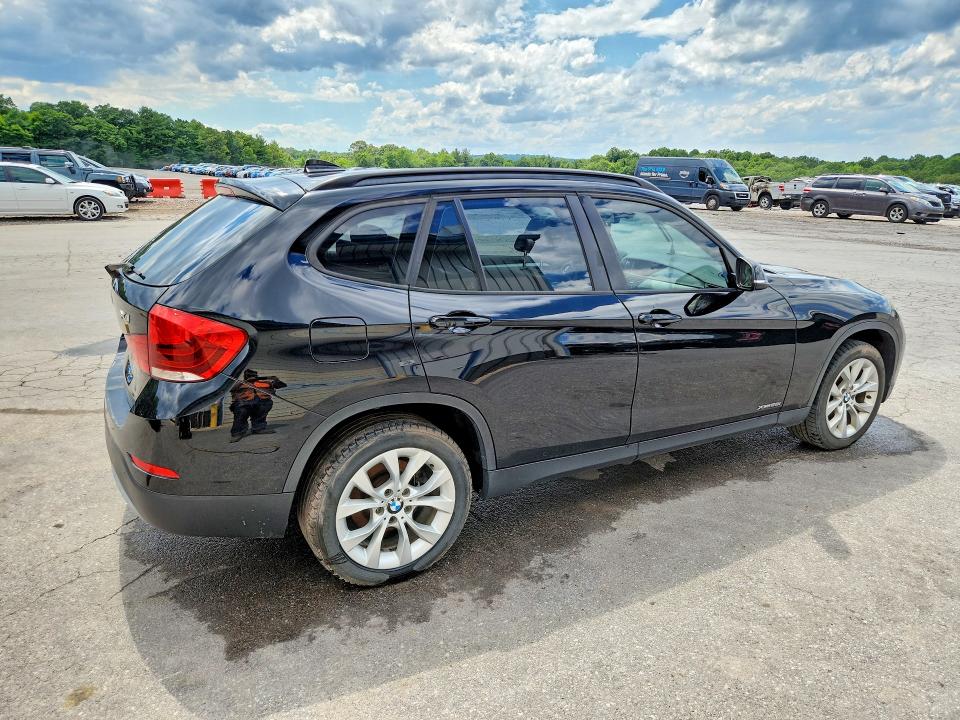 2014 BMW X1 VIN WBAVL1C5XEVY23553 COPART salvage auction — MECHANICAL, Pa - Cert Of Title, sold $400 on 2026-07-09 (photo 3)