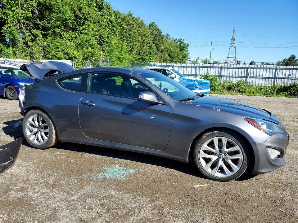 2015 Hyundai Genesis VIN KMHHU6KJ3FU127435 COPART salvage auction — REAR END, On - Permit Irrepairable, sold $925 on 2026-07-09 (photo 4)