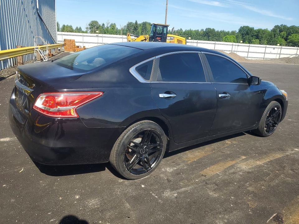 2013 Nissan Altima VIN 1N4AL3AP2DN572498 COPART salvage auction — MECHANICAL, Or - Certificate Of Title (P), sold $225 on 2026-07-09 (photo 3)