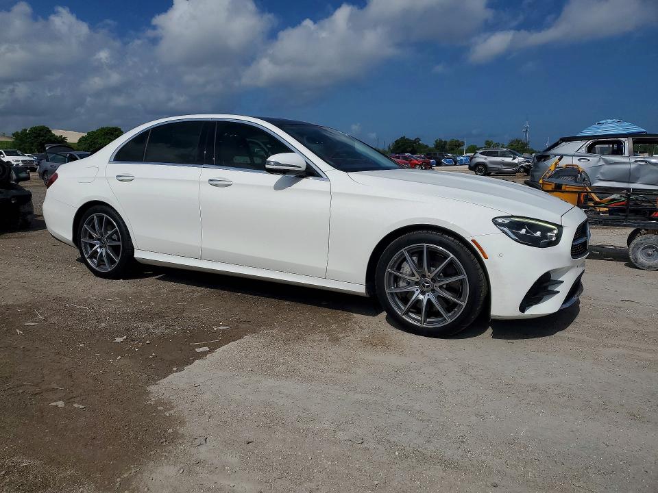 2021 Mercedes-benz VIN W1KZF8DB1MA940197 COPART salvage auction — SIDE, Fl - Cert Of Title Slvg Rebuildable, sold $21,000 on 2026-07-09 (photo 4)