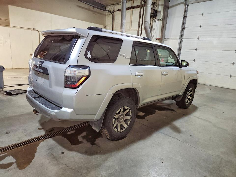 2018 Toyota 4runner VIN JTEBU5JR4J5604237 COPART salvage auction — NORMAL WEAR, AK - CERTIFICATE OF VEHICLE TITLE, sold $15,100 on 2026-07-21 (photo 3)