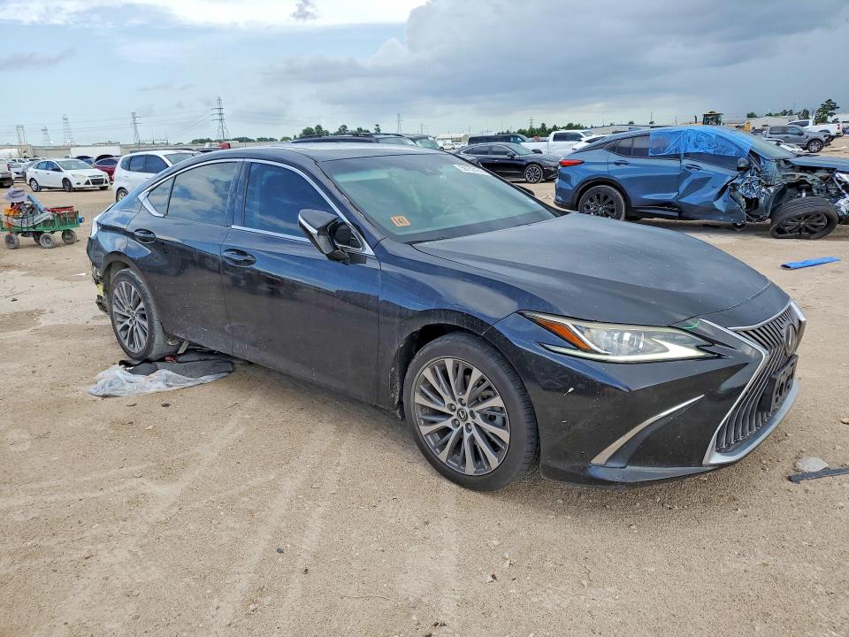 2019 Lexus VIN 58ABZ1B19KU017180 COPART salvage auction — REAR END, Tx - Nonrepairable Title, sold $1,150 on 2026-07-28 (photo 4)