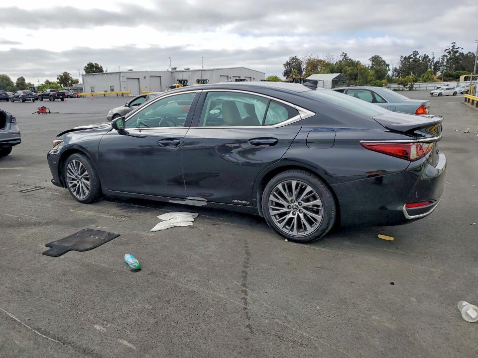 2019 Lexus VIN 58AB21B1XKU002885 COPART salvage auction — SIDE, CA - SALVAGE CERTIFICATE, sold $9,400 on 2026-08-02 (photo 2)