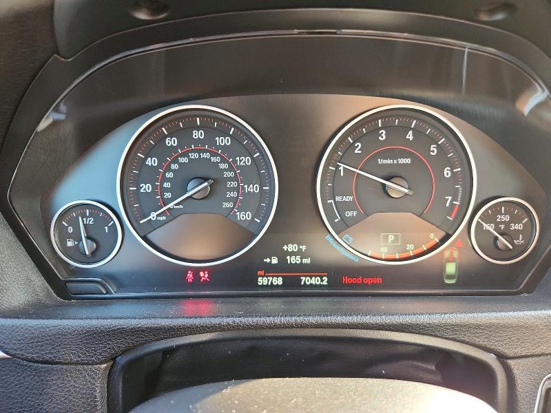 2018 BMW 3er VIN WBA8B9G57JNU98945 COPART salvage auction — SIDE, Tx - Salvage Vehicle Title, sold $6,700 on 2026-07-02 (photo 9)