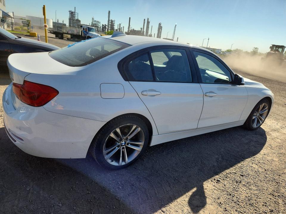2016 BMW 3er VIN WBA8A3C53GK689729 COPART salvage auction — SIDE, Qc - Gravement Accidente, sold $2,850 on 2026-07-07 (photo 3)