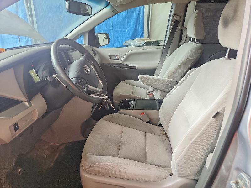 2017 Toyota Sienna VIN 5TDKZ3DC8HS863657 COPART salvage auction — MECHANICAL, ON - PERMIT NO BRAND - UNFIT (P), sold $1,950 on 2026-07-29 (photo 7)
