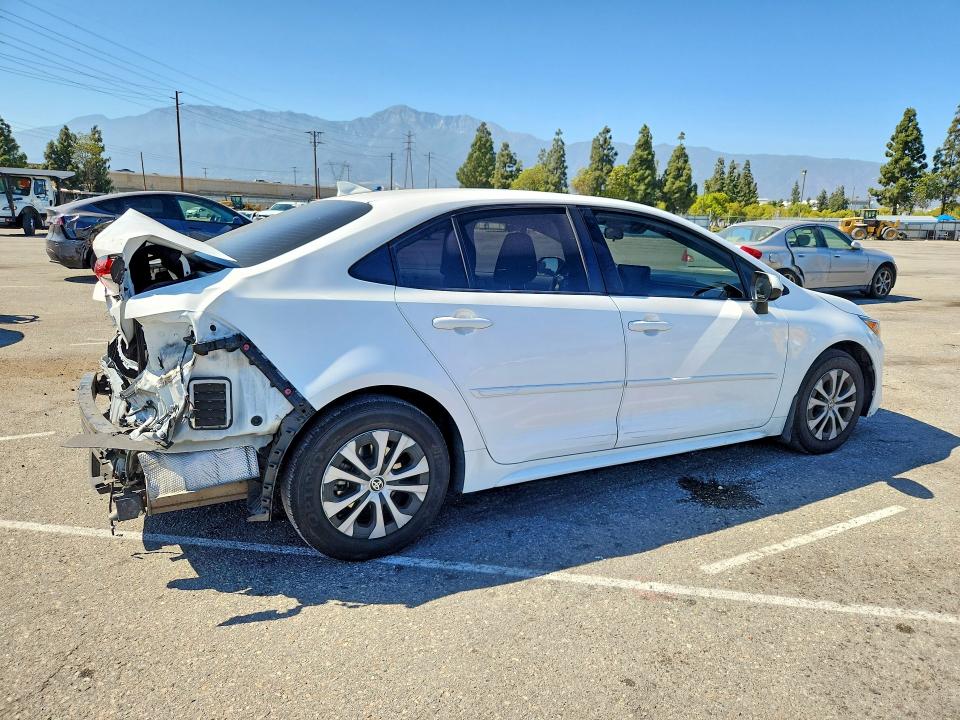 2022 Toyota VIN JTDEAMDE1NJ036393 COPART salvage auction — REAR END, Ca - Salvage Certificate, sold $5,500 on 2026-07-28 (photo 3)