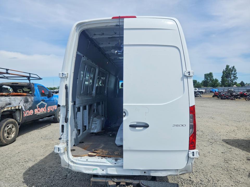 2021 Mercedes-benz VIN W1W4DDHY7MT054444 COPART salvage auction — REAR END, Or - Salvage Title Certificate, sold $13,200 on 2026-07-22 (photo 6)
