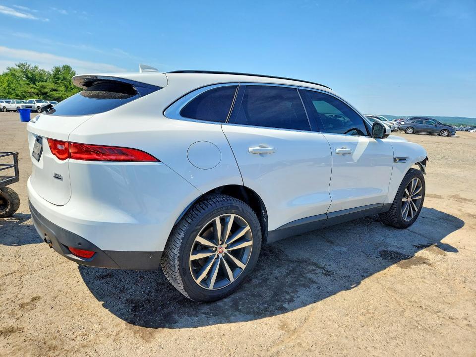 2017 Jaguar F-pace VIN SADCK2BV4HA499214 COPART salvage auction — FRONT END, PA - CERTIFICATE OF SALVAGE, sold $3,550 on 2026-07-31 (photo 3)