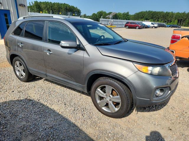 2013 Kia Sorento VIN 5XYKU3A64DG397889 COPART salvage auction — NORMAL WEAR, Ga - Certificate Of Title, sold $650 on 2026-07-29 (photo 4)
