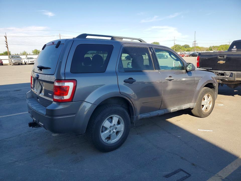 2011 Ford Escape VIN 1FMCU0DG4BKA16827 COPART salvage auction — FRONT END, Id - Certificate Of Title, sold $325 on 2026-07-09 (photo 3)