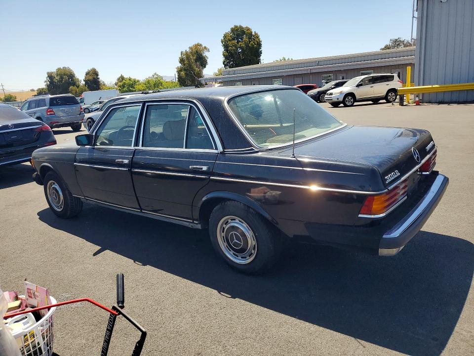 1982 Mercedes-benz 300 VIN WDBAB33A3CB013238 COPART salvage auction — VANDALISM, Ca - Salvage Certificate, sold $500 on 2026-07-08 (photo 2)