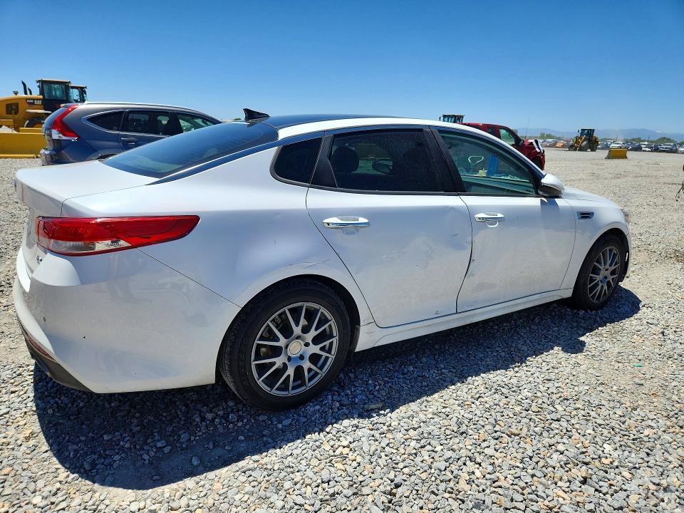 2016 Kia Optima VIN 5XXGU4L31GG065416 COPART salvage auction — VANDALISM, Co - Public - Salvage Title, sold $2,250 on 2026-07-09 (photo 3)