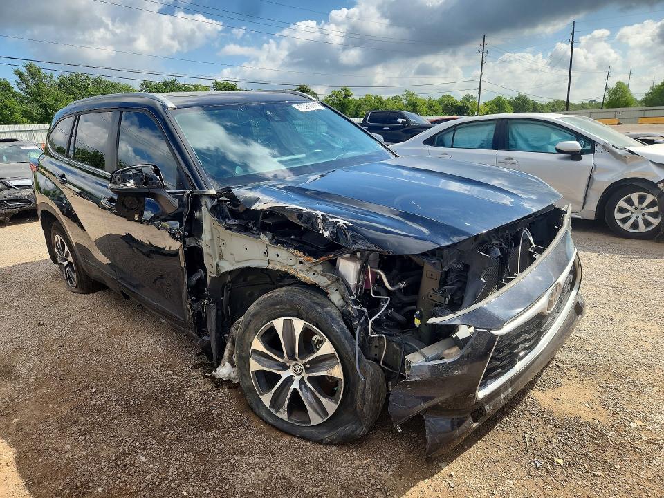 2023 Toyota Highlander VIN 5TDKDRAH8PS037231 COPART salvage auction — FRONT END, IN - CERTIFICATE OF TITLE, sold $10,200 on 2026-07-14 (photo 4)