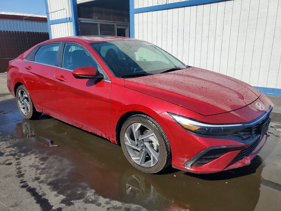 2025 Hyundai Elantra VIN KMHLS4DG9SU888082 COPART salvage auction — MINOR DENT/SCRATCHES, NV - CERTIFICATE OF TITLE, sold $13,600 on 2026-07-23 (photo 4)