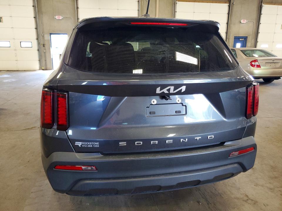 2022 Kia Sorento VIN 5XYRG4LC4NG100961 COPART salvage auction — HAIL, Mn - Cert Of Title-Salvage, sold $8,700 on 2026-07-16 (photo 6)