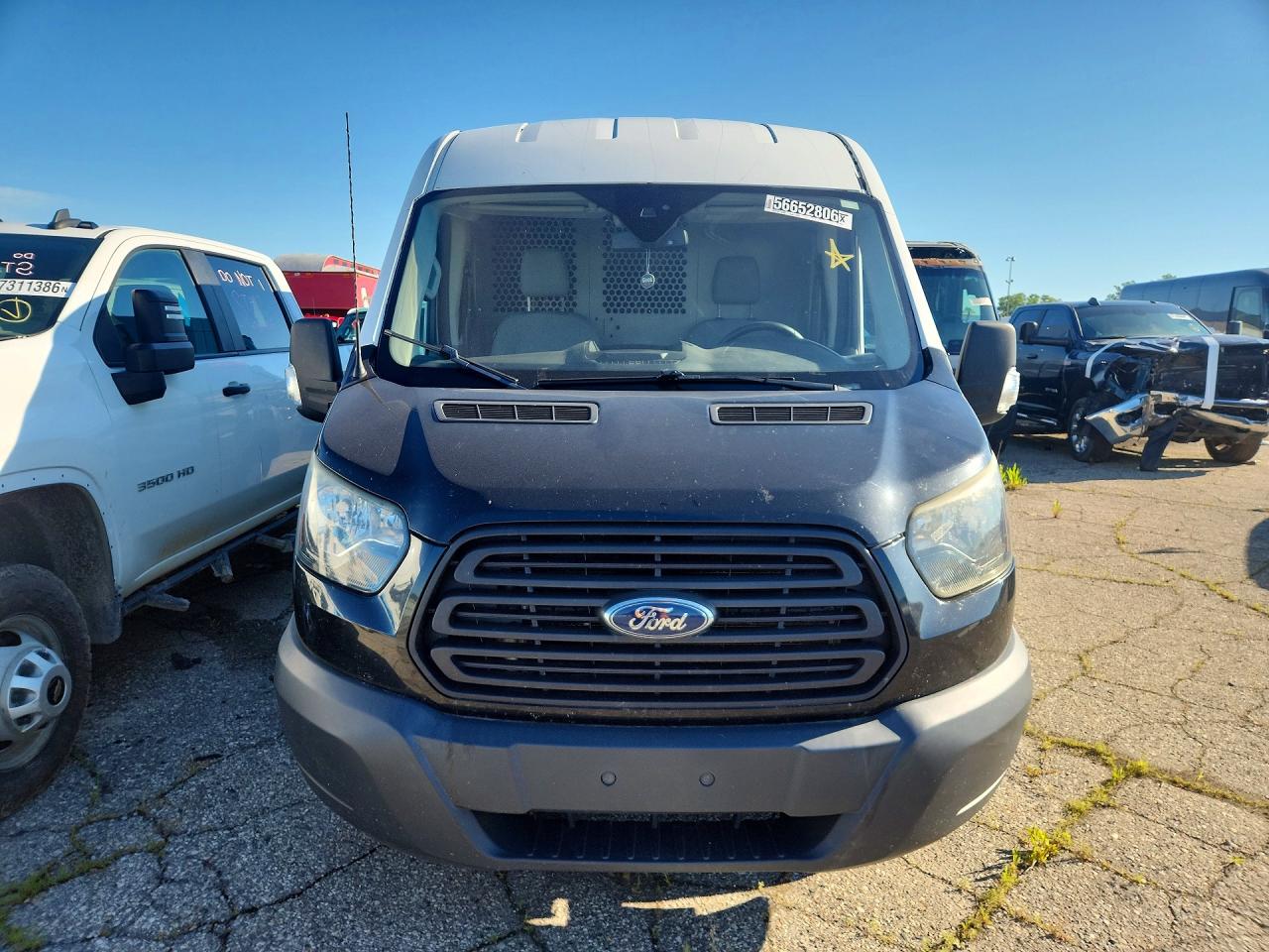 2015 Ford Transit VIN 1FTYR2CM1FKA72972 COPART salvage auction — Minor Dent/Scratches, MI - CERTIFICATE OF TITLE, sold $7,000 on 2026-07-09 (photo 5)