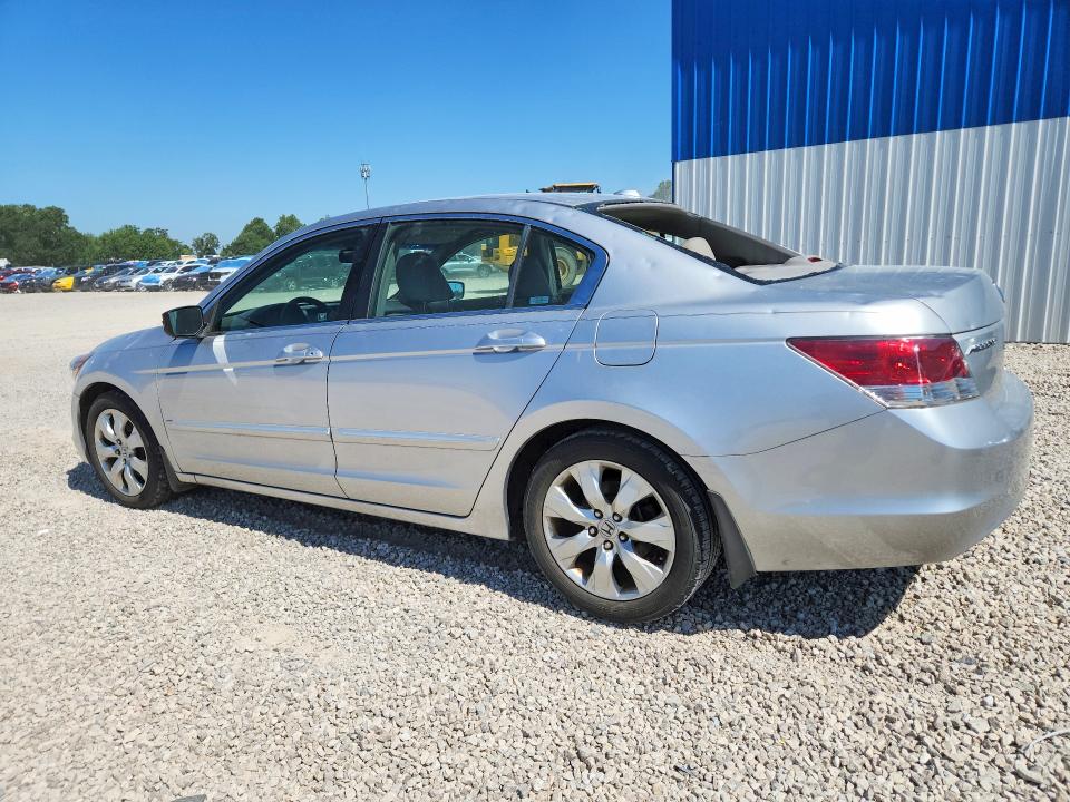 2008 Honda Accord VIN JHMCP268X8C009881 COPART salvage auction — HAIL, Mo - Certificate Of Title, sold $425 on 2026-07-13 (photo 2)