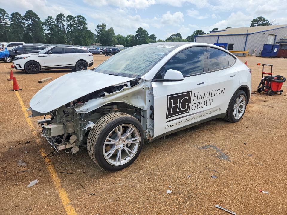 2023 Tesla Model y VIN 7SAYGDEE4PA093630 COPART salvage auction — FRONT END, Tx - Salvage Vehicle Title, sold $8,000 on 2026-07-27 (photo 1)