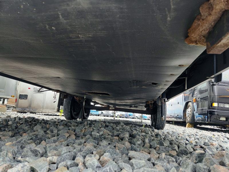 2018 Foresriver VIN 5ZT3CSZB0JG122885 COPART salvage auction — MINOR DENT/SCRATCHES, FL - CERT OF TITLE SLVG REBUILDABLE, sold $15 on 2026-07-30 (photo 9)