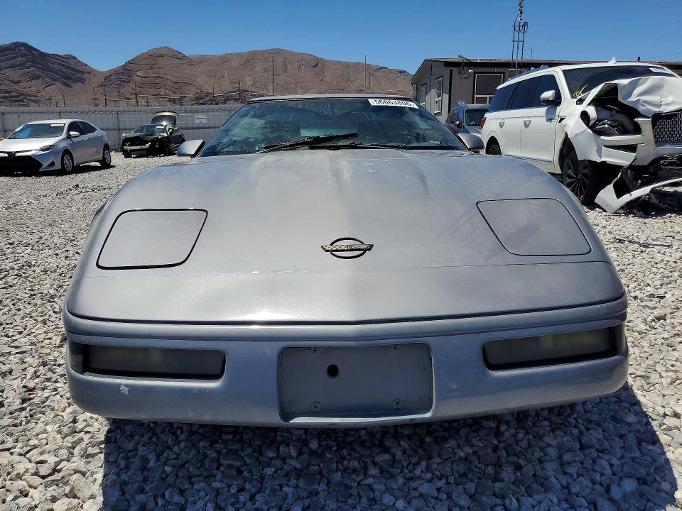 1991 Chevrolet Corvette VIN 1G1YY2382M5104810 COPART salvage auction — ENGINE BURN, Nv - Salvage Title, sold $675 on 2026-07-08 (photo 5)