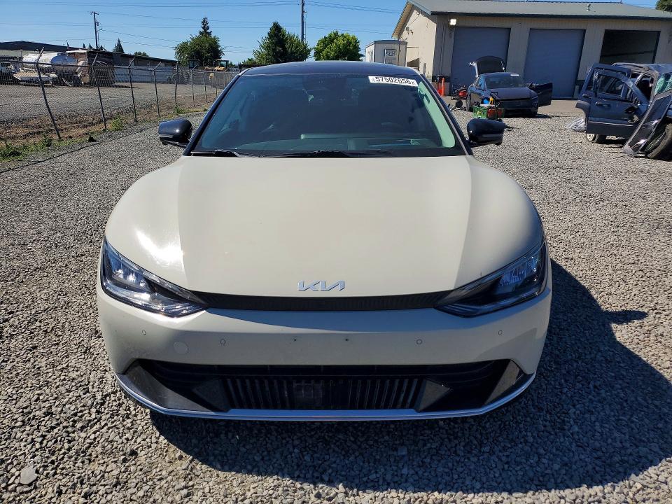 2022 Kia Ev6 VIN KNDC3DLC3N5030508 COPART salvage auction — SIDE, Or - Salvage Title Certificate, sold $3,100 on 2026-07-28 (photo 5)