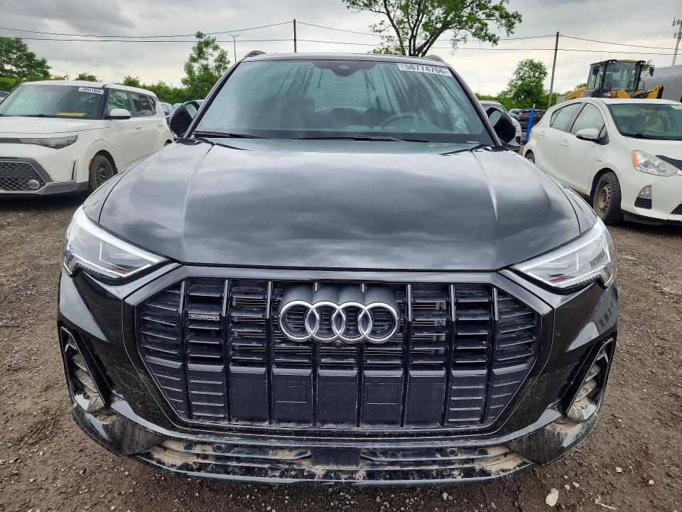 2025 Audi Q3 VIN WA1FECF31S1048922 COPART salvage auction — WATER/FLOOD, Qc - Irrecuperable, sold $8,000 on 2026-08-18 (photo 5)