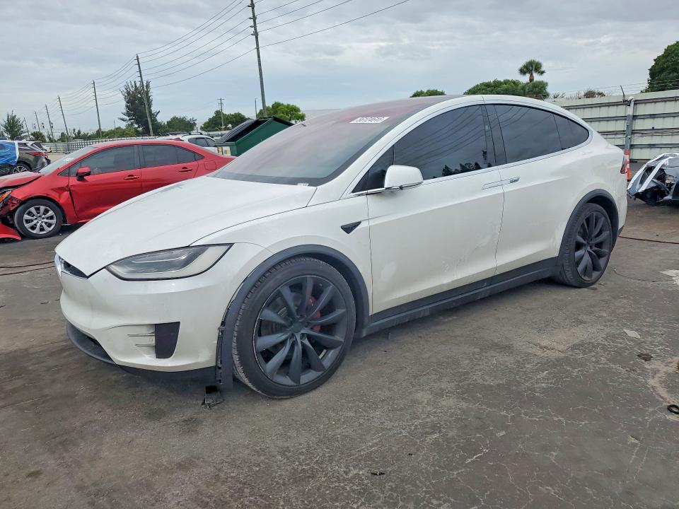2017 Tesla Model x VIN 5YJXCBE29HF039274 COPART salvage auction — MECHANICAL, Az - Cert Of Title - Salvage, sold $7,300 on 2026-07-22 (photo 1)