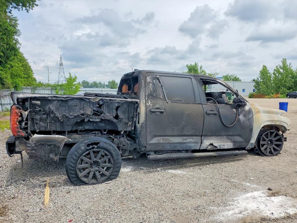 2024 Toyota Tundra VIN 5TFWA5DB8RX224749 COPART salvage auction — BURN, On - Permit Irrepairable, sold $350 on 2026-07-30 (photo 3)