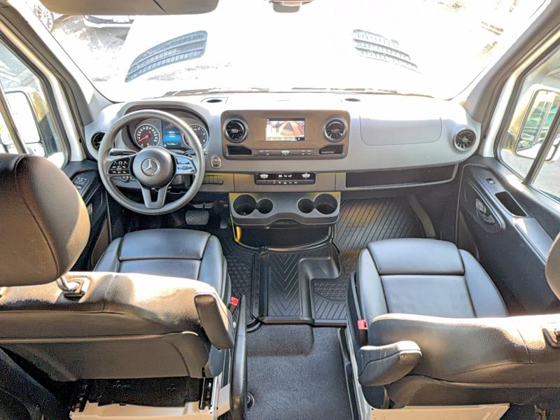 2021 Mercedes-benz Sprinter VIN W1Y4ECHY4MT076870 COPART salvage auction — MINOR DENT/SCRATCHES, Or - Certificate Of Title (P), sold $21,000 on 2026-07-06 (photo 9)