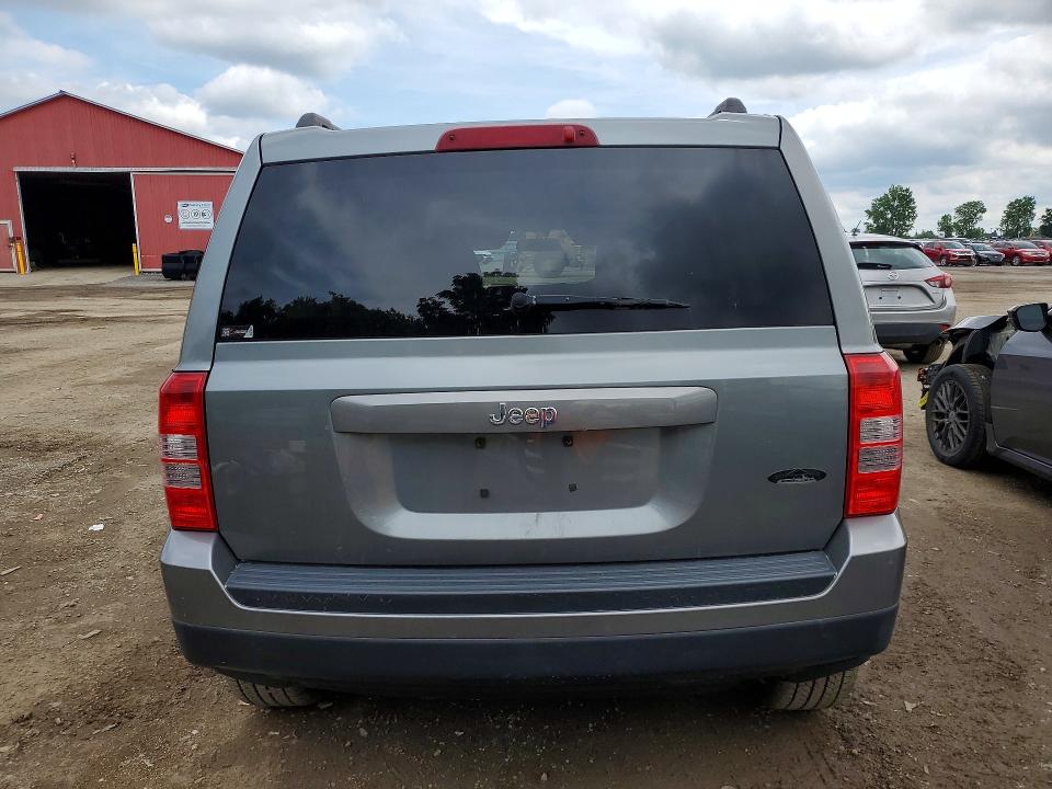 2012 Jeep Patriot VIN 1C4NJPAB6CD647379 COPART salvage auction — UNDERCARRIAGE, On - Permit No Brand - Unfit, sold $400 on 2026-07-09 (photo 6)