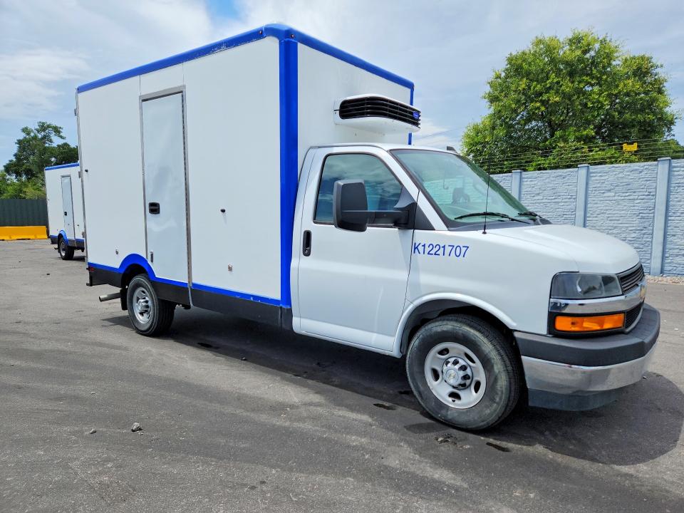 2021 Chevrolet Express 2500 VIN 1GB0GSF77M1305530 COPART salvage auction — MISSING/ALTERED VIN, In - Certificate Of Title, sold $25,000 on 2026-07-20 (photo 4)
