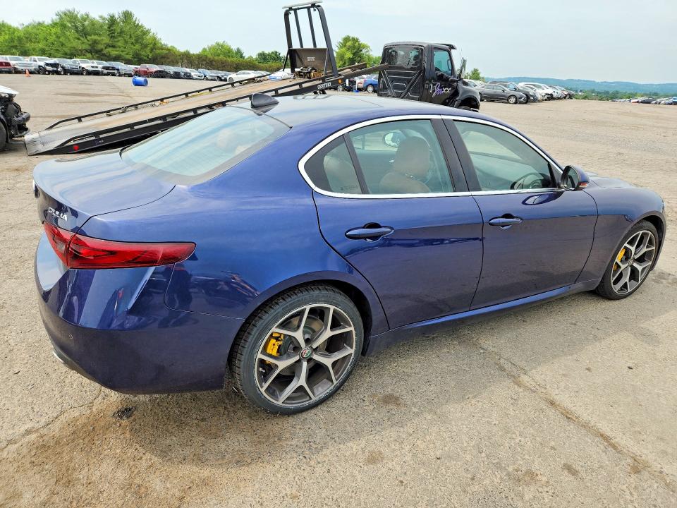 2021 Alfa romeo VIN ZARFANBN1M7645742 COPART salvage auction — SIDE, Pa - Certificate Of Salvage, sold $5,300 on 2026-07-24 (photo 3)